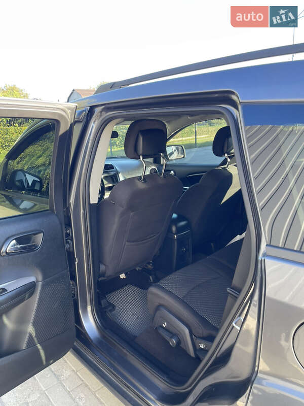 Внедорожник / Кроссовер Dodge Journey 2013 в Ровно