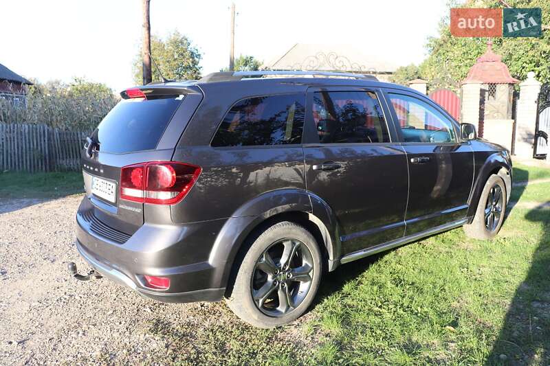 Внедорожник / Кроссовер Dodge Journey 2014 в Черновцах