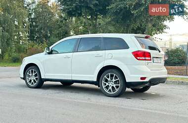 Позашляховик / Кросовер Dodge Journey 2019 в 