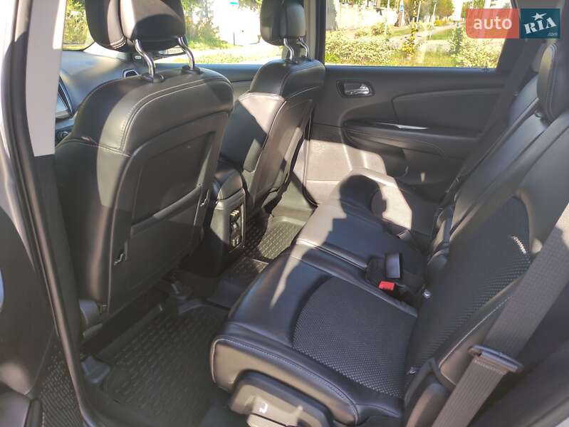 Внедорожник / Кроссовер Dodge Journey 2017 в Львове