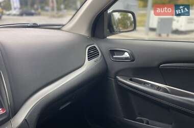Внедорожник / Кроссовер Dodge Journey 2020 в 