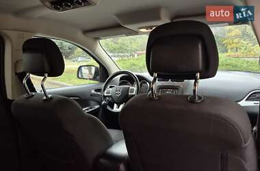 Внедорожник / Кроссовер Dodge Journey 2016 в 