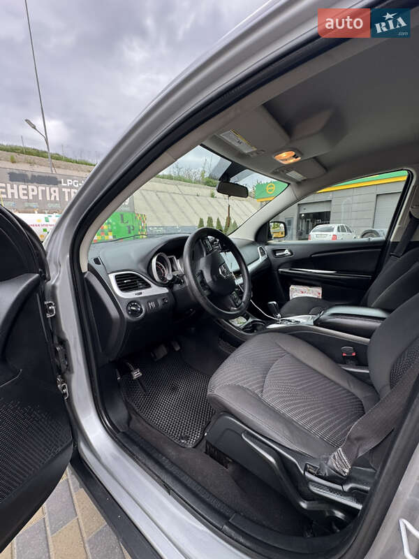 Внедорожник / Кроссовер Dodge Journey 2017 в Городище