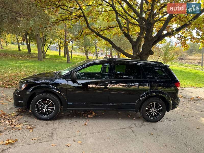 Внедорожник / Кроссовер Dodge Journey 2017 в Львове