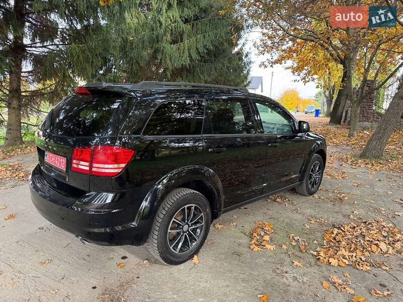 Внедорожник / Кроссовер Dodge Journey 2017 в Львове