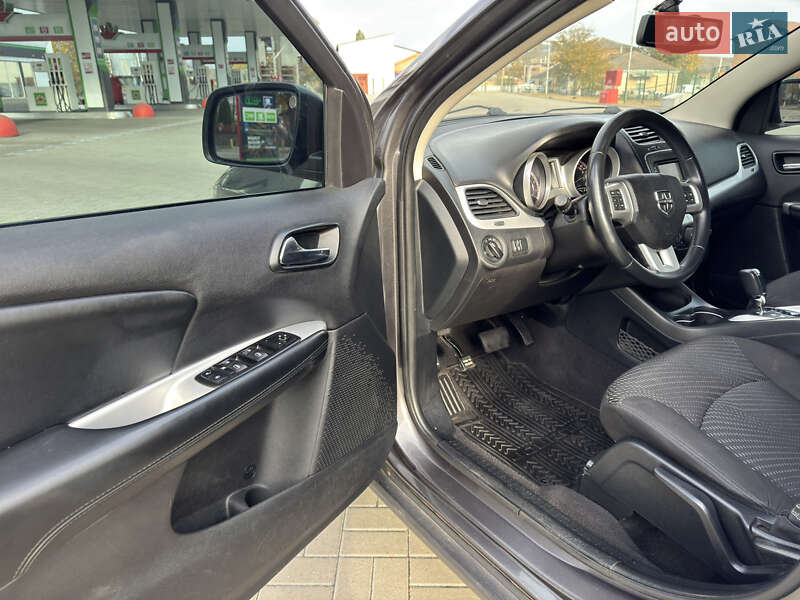 Позашляховик / Кросовер Dodge Journey 2015 в Житомирі фото 10 Позашляховик / Кросовер Dodge Journey 2015 в Житомирі