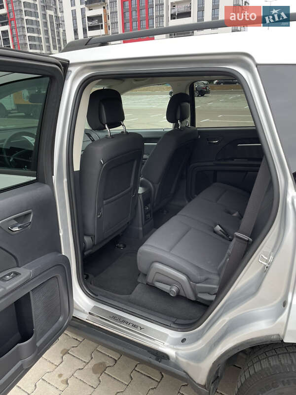 Позашляховик / Кросовер Dodge Journey 2010 в Києві