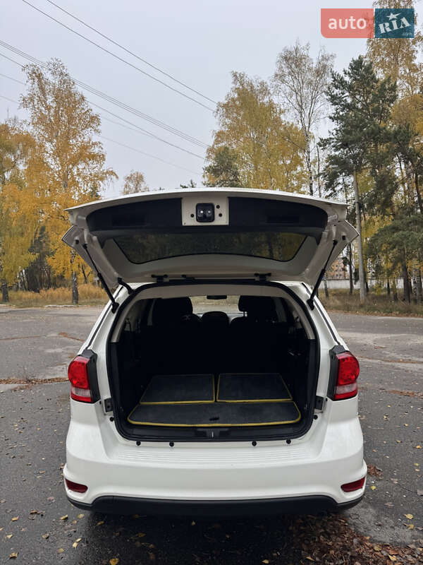 Внедорожник / Кроссовер Dodge Journey 2019 в Ахтырке