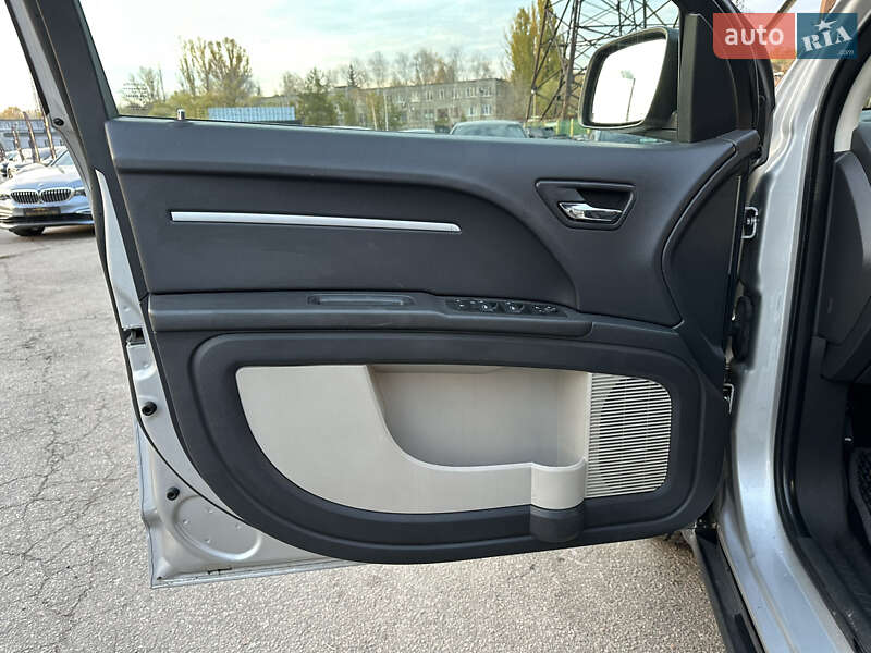 Внедорожник / Кроссовер Dodge Journey 2008 в Харькове фото 14 Внедорожник / Кроссовер Dodge Journey 2008 в Харькове