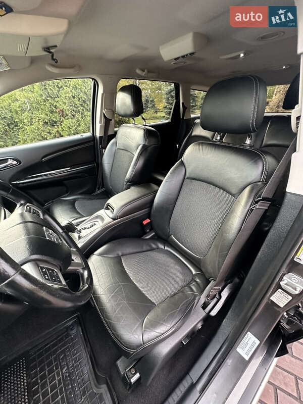 Внедорожник / Кроссовер Dodge Journey 2016 в Днепре фото 22 Внедорожник / Кроссовер Dodge Journey 2016 в Днепре