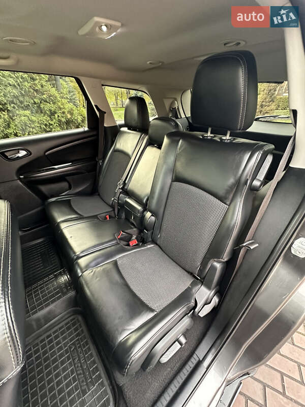 Внедорожник / Кроссовер Dodge Journey 2016 в Днепре фото 25 Внедорожник / Кроссовер Dodge Journey 2016 в Днепре