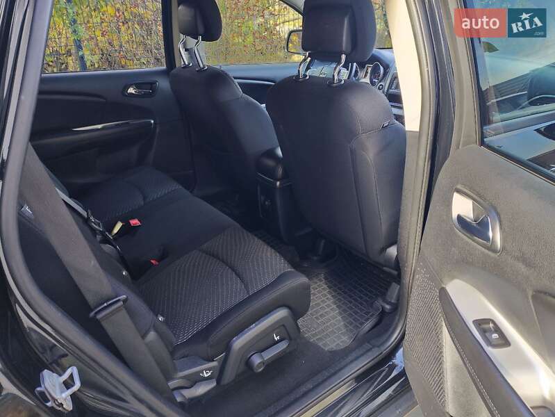 Позашляховик / Кросовер Dodge Journey 2015 в Києві фото 9 Позашляховик / Кросовер Dodge Journey 2015 в Києві