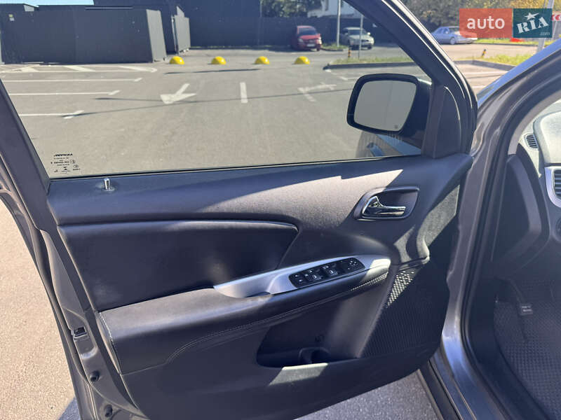 Внедорожник / Кроссовер Dodge Journey 2012 в Киеве фото 11 Внедорожник / Кроссовер Dodge Journey 2012 в Киеве