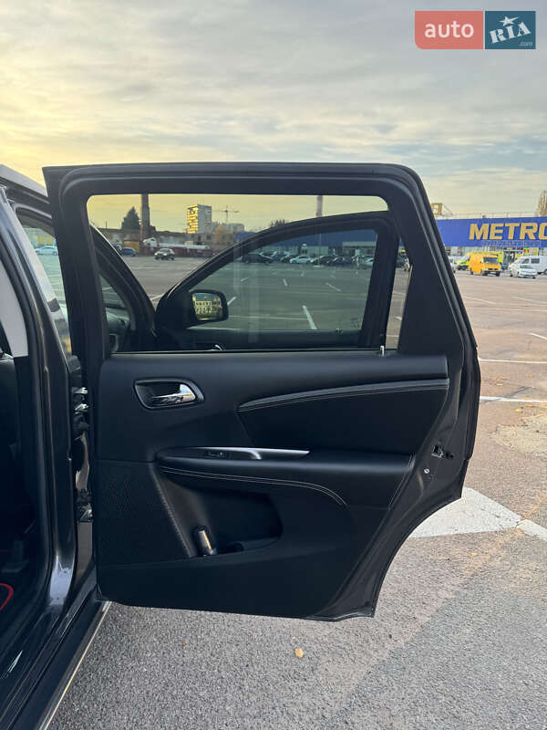 Позашляховик / Кросовер Dodge Journey 2016 в Житомирі