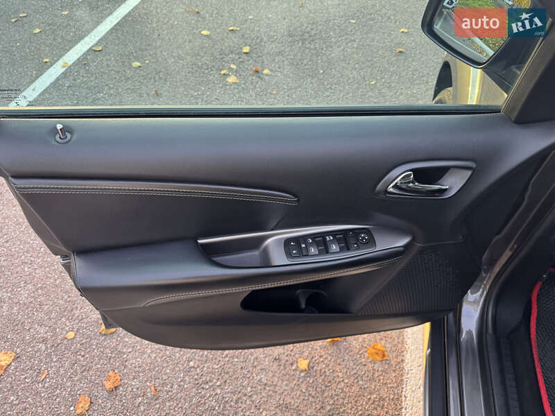 Позашляховик / Кросовер Dodge Journey 2016 в Житомирі