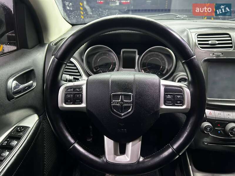 Позашляховик / Кросовер Dodge Journey 2014 в Чернівцях