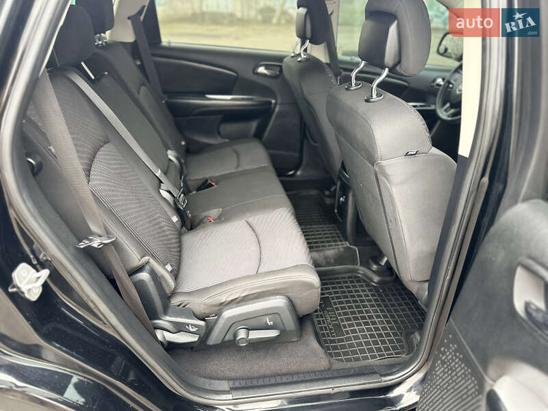 Позашляховик / Кросовер Dodge Journey 2015 в Хмельницькому фото 16 Позашляховик / Кросовер Dodge Journey 2015 в Хмельницькому