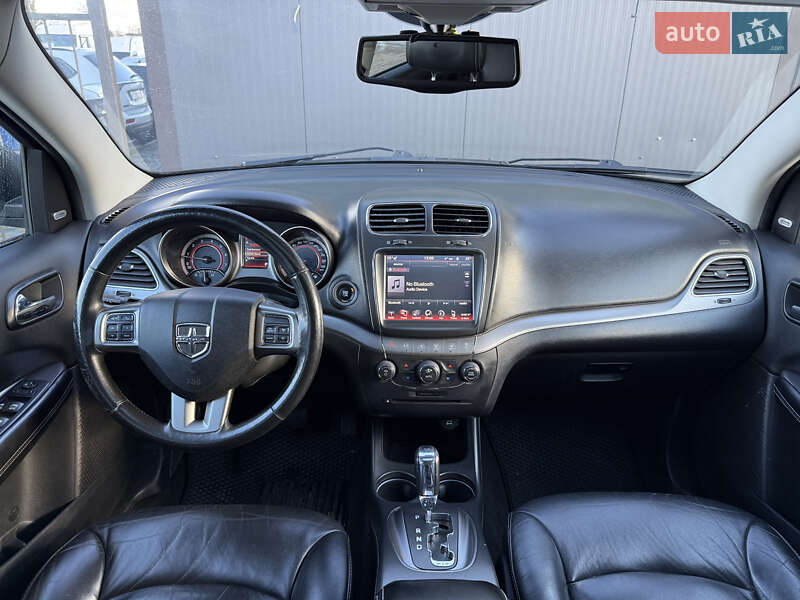 Позашляховик / Кросовер Dodge Journey 2015 в Львові