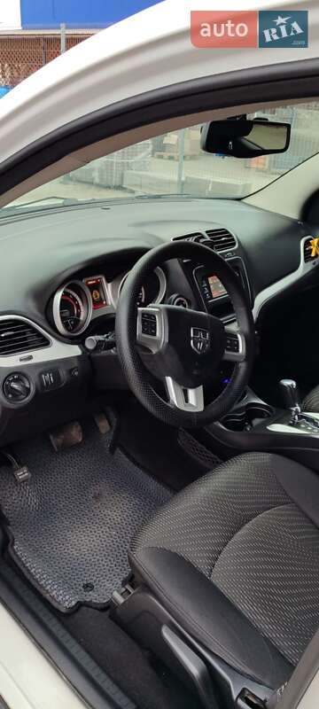 Внедорожник / Кроссовер Dodge Journey 2014 в Виннице