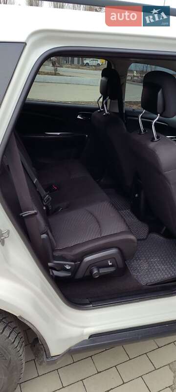 Внедорожник / Кроссовер Dodge Journey 2014 в Виннице