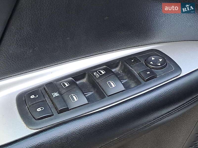 Внедорожник / Кроссовер Dodge Journey 2015 в Одессе фото 8 Внедорожник / Кроссовер Dodge Journey 2015 в Одессе