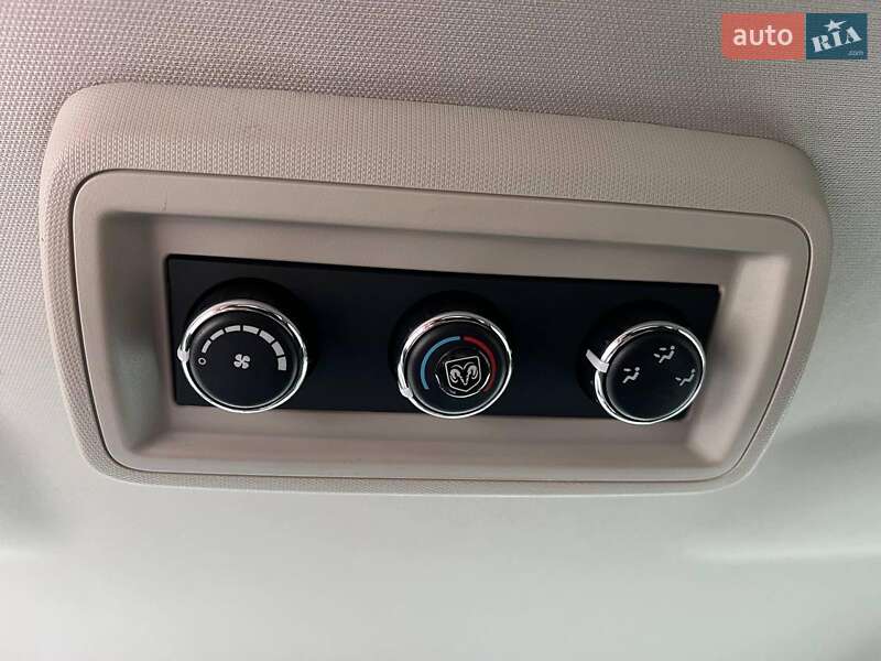 Внедорожник / Кроссовер Dodge Journey 2018 в Львове