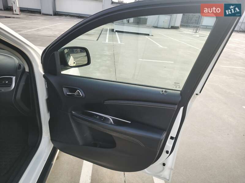 Позашляховик / Кросовер Dodge Journey 2018 в Києві