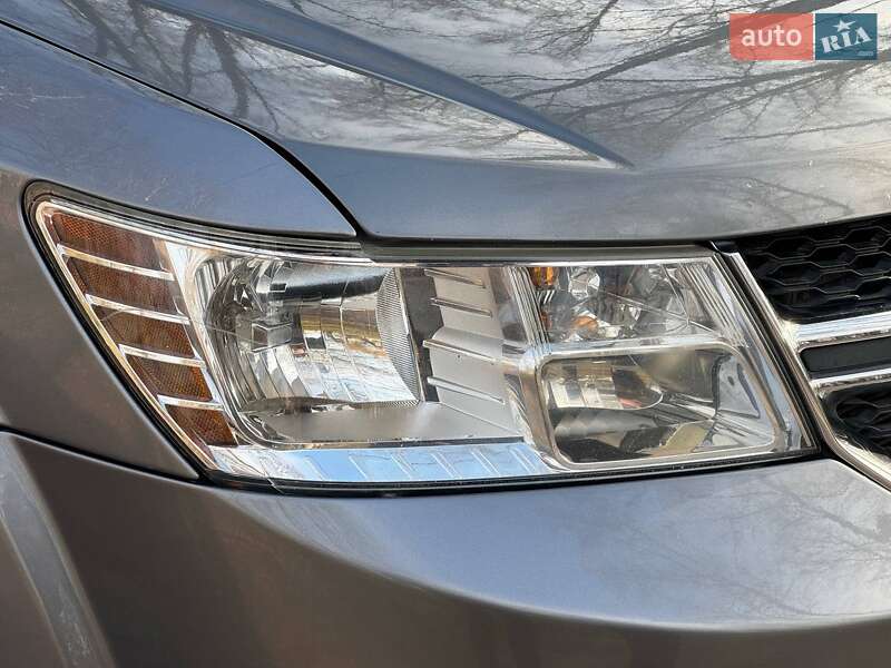 Позашляховик / Кросовер Dodge Journey 2012 в Охтирці