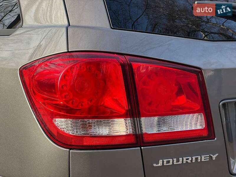 Позашляховик / Кросовер Dodge Journey 2012 в Охтирці