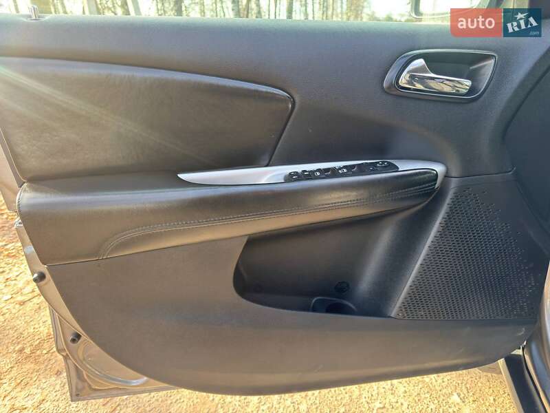 Позашляховик / Кросовер Dodge Journey 2012 в Охтирці