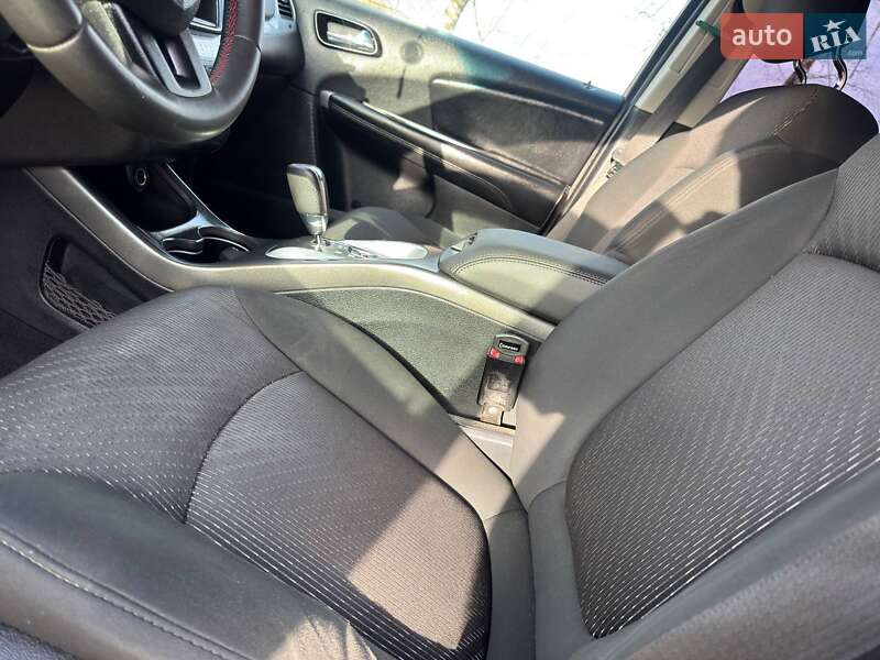 Позашляховик / Кросовер Dodge Journey 2012 в Охтирці