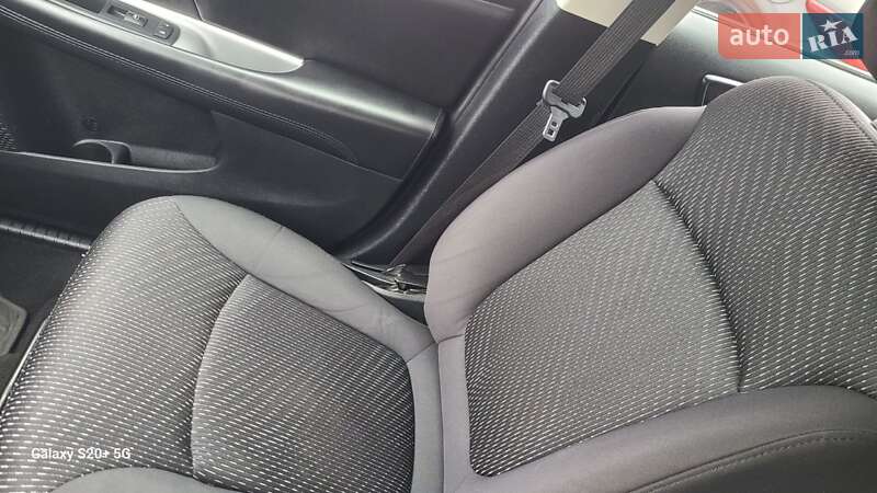 Позашляховик / Кросовер Dodge Journey 2013 в Києві