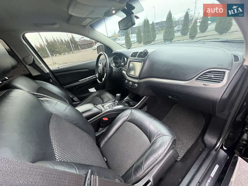 Внедорожник / Кроссовер Dodge Journey 2015 в Житомире