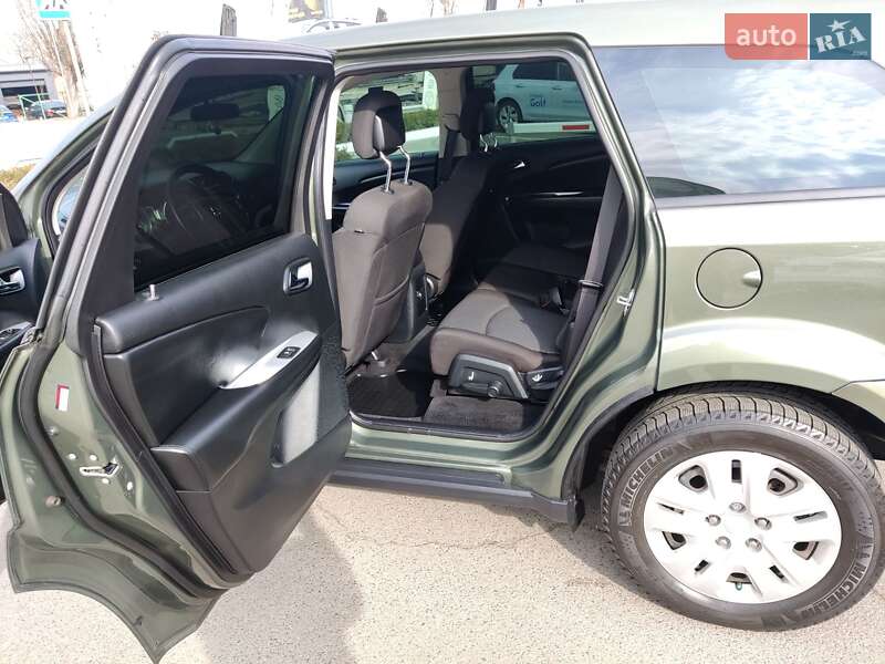 Позашляховик / Кросовер Dodge Journey 2016 в Києві