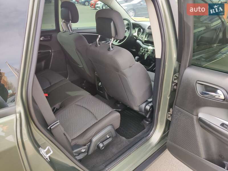 Позашляховик / Кросовер Dodge Journey 2016 в Києві