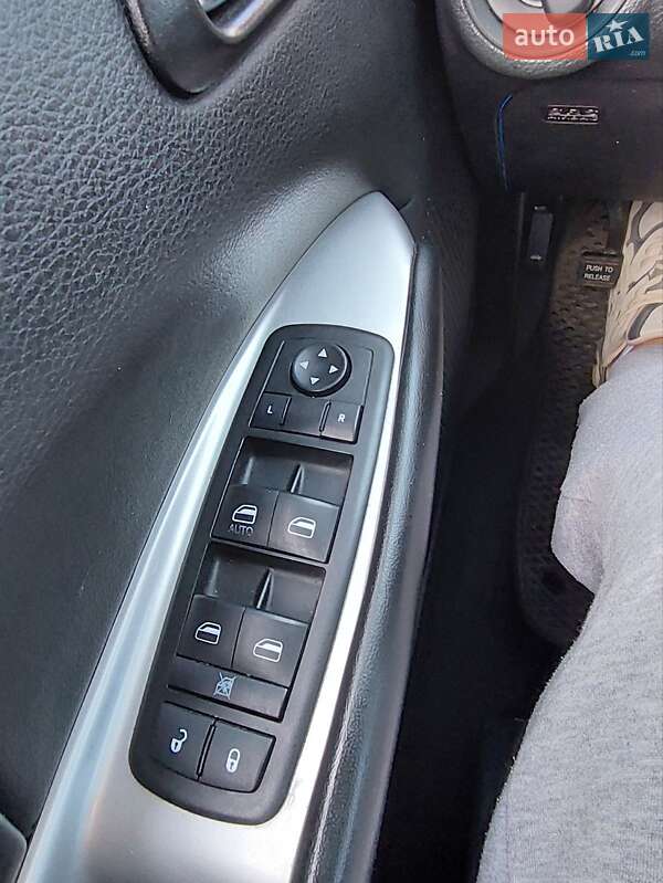 Внедорожник / Кроссовер Dodge Journey 2015 в Киеве