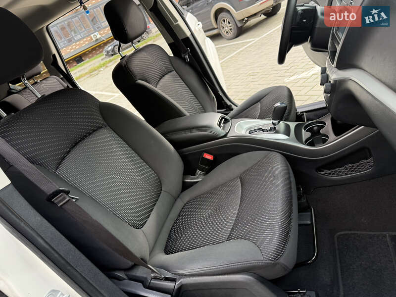 Позашляховик / Кросовер Dodge Journey 2018 в Житомирі фото 37 Позашляховик / Кросовер Dodge Journey 2018 в Житомирі