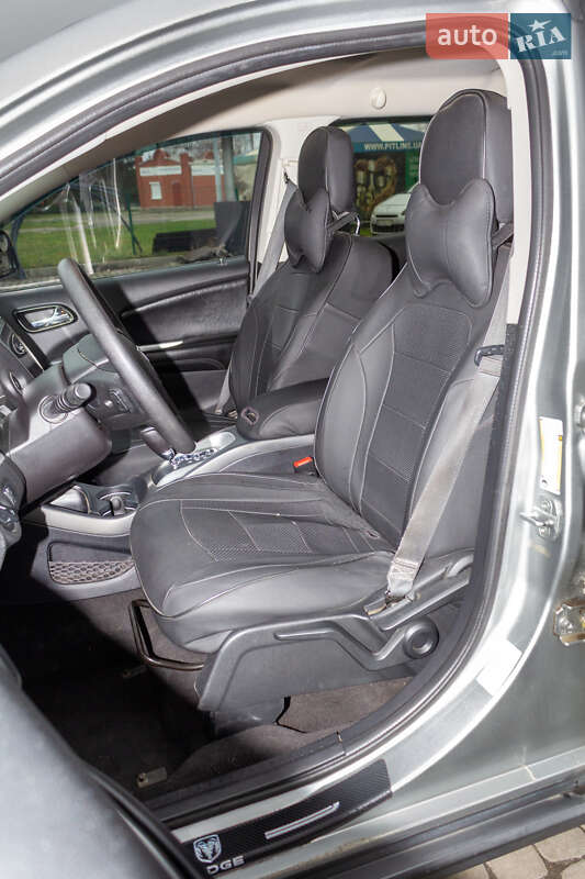 Позашляховик / Кросовер Dodge Journey 2013 в Харкові фото 17 Позашляховик / Кросовер Dodge Journey 2013 в Харкові