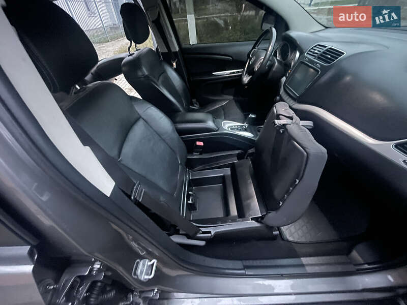 Позашляховик / Кросовер Dodge Journey 2012 в Харкові