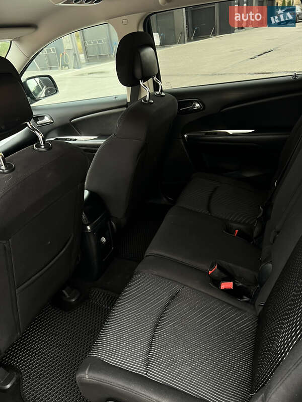 Позашляховик / Кросовер Dodge Journey 2016 в Львові фото 16 Позашляховик / Кросовер Dodge Journey 2016 в Львові
