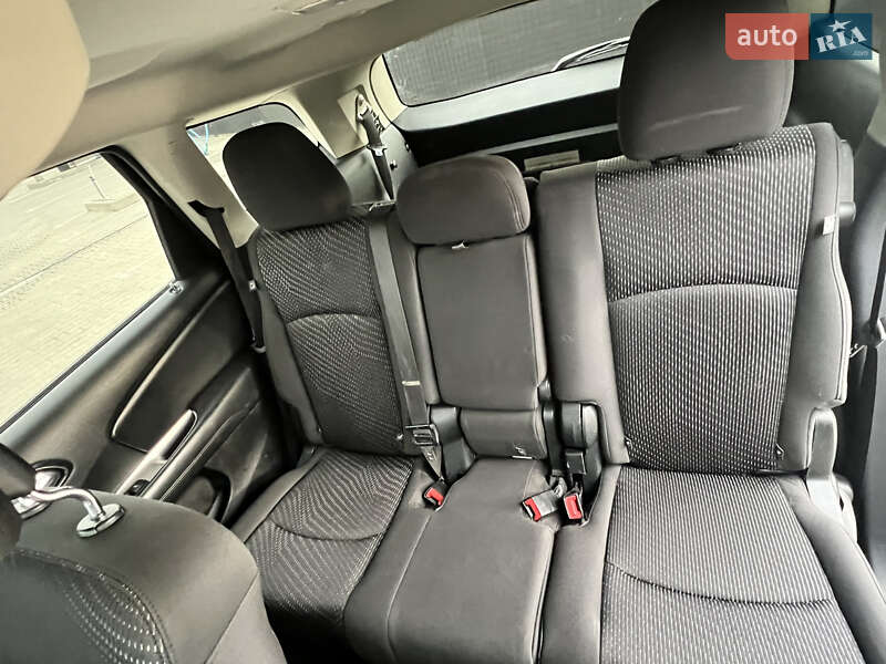Позашляховик / Кросовер Dodge Journey 2016 в Львові фото 19 Позашляховик / Кросовер Dodge Journey 2016 в Львові