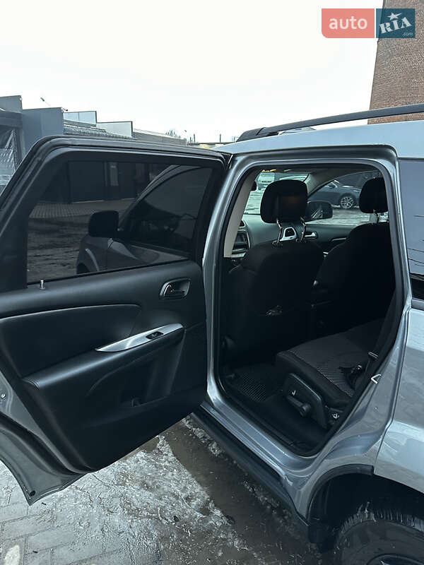 Внедорожник / Кроссовер Dodge Journey 2020 в Ивано-Франковске