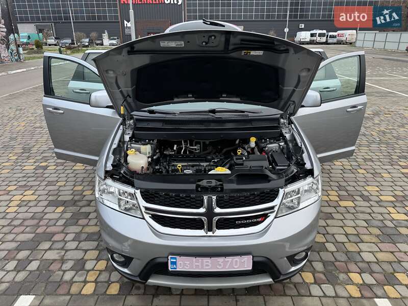 Внедорожник / Кроссовер Dodge Journey 2020 в Луцке