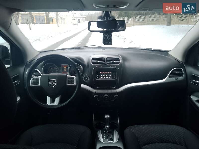 Позашляховик / Кросовер Dodge Journey 2014 в Острозі