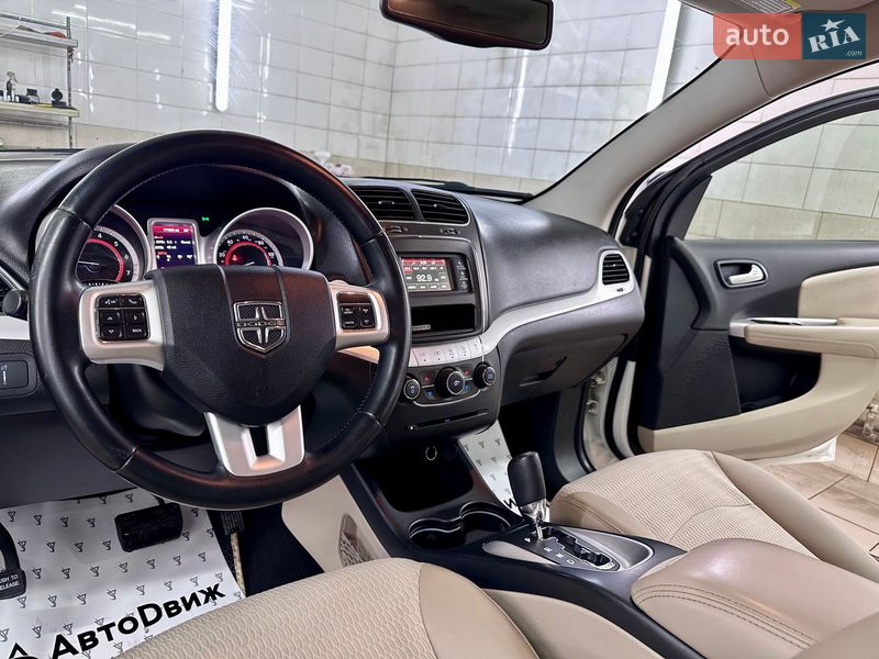 Внедорожник / Кроссовер Dodge Journey 2014 в Сумах
