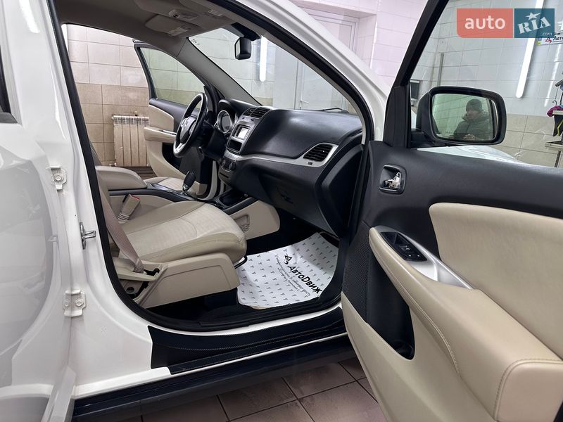 Внедорожник / Кроссовер Dodge Journey 2014 в Сумах