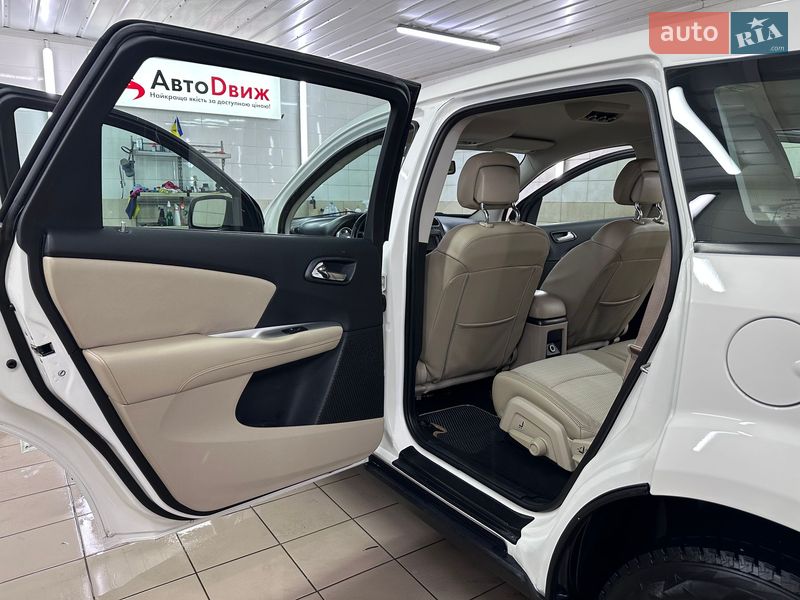 Внедорожник / Кроссовер Dodge Journey 2014 в Сумах