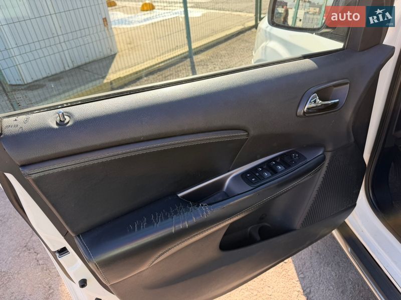 Внедорожник / Кроссовер Dodge Journey 2017 в Киеве