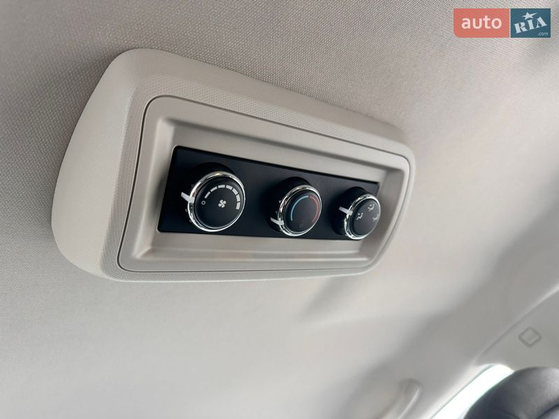 Внедорожник / Кроссовер Dodge Journey 2017 в Тернополе