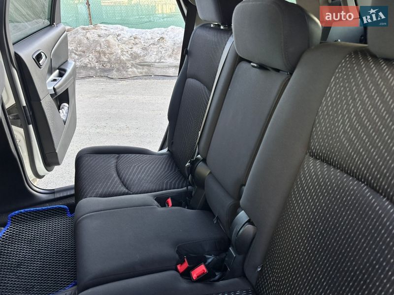 Внедорожник / Кроссовер Dodge Journey 2017 в Тернополе
